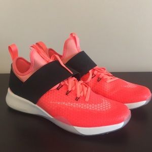 Nike Zoom Strong Size 8